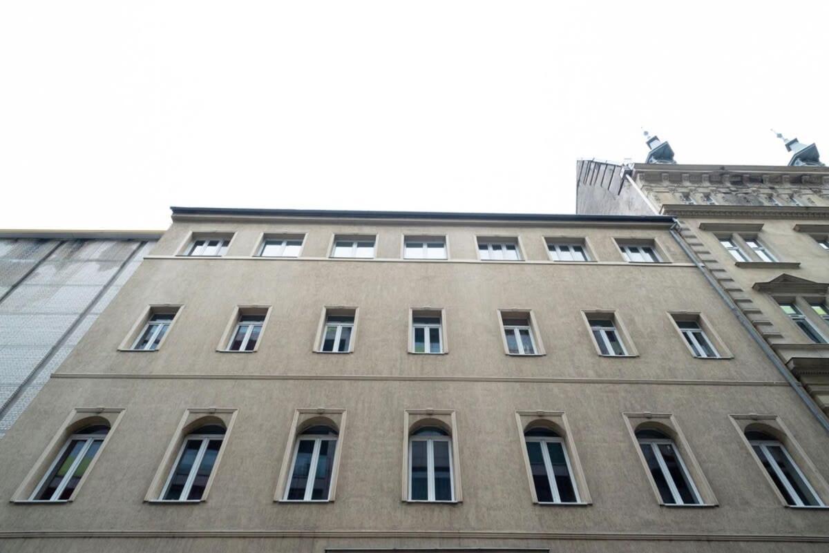 Ideal New In The Center Apartman *
